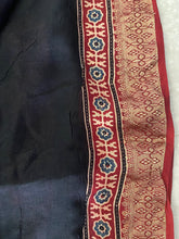 Load image into Gallery viewer, Ajrakh Dola Silk Zari - Reddish