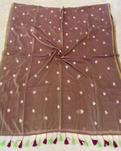 Load image into Gallery viewer, Dual Tone Charulata Parijat