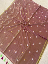 Load image into Gallery viewer, Dual Tone Charulata Parijat