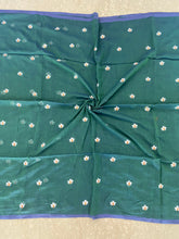 Load image into Gallery viewer, Dual Tone Peacock Parijat