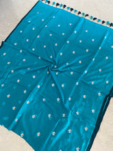 Load image into Gallery viewer, Sea Green Parijat