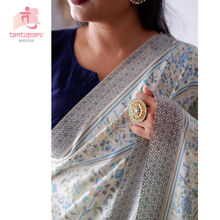 Load image into Gallery viewer, Off White Aqua